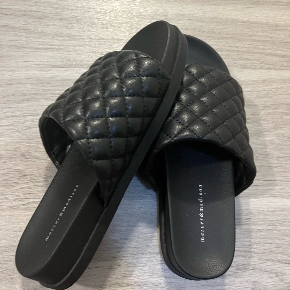 Mecer & Madison sandals NWOT! No box